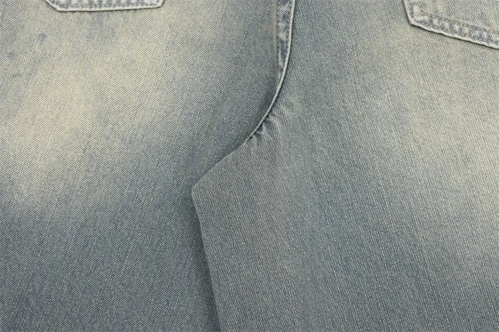 Distressed Loose Knee-Lenght Jorts