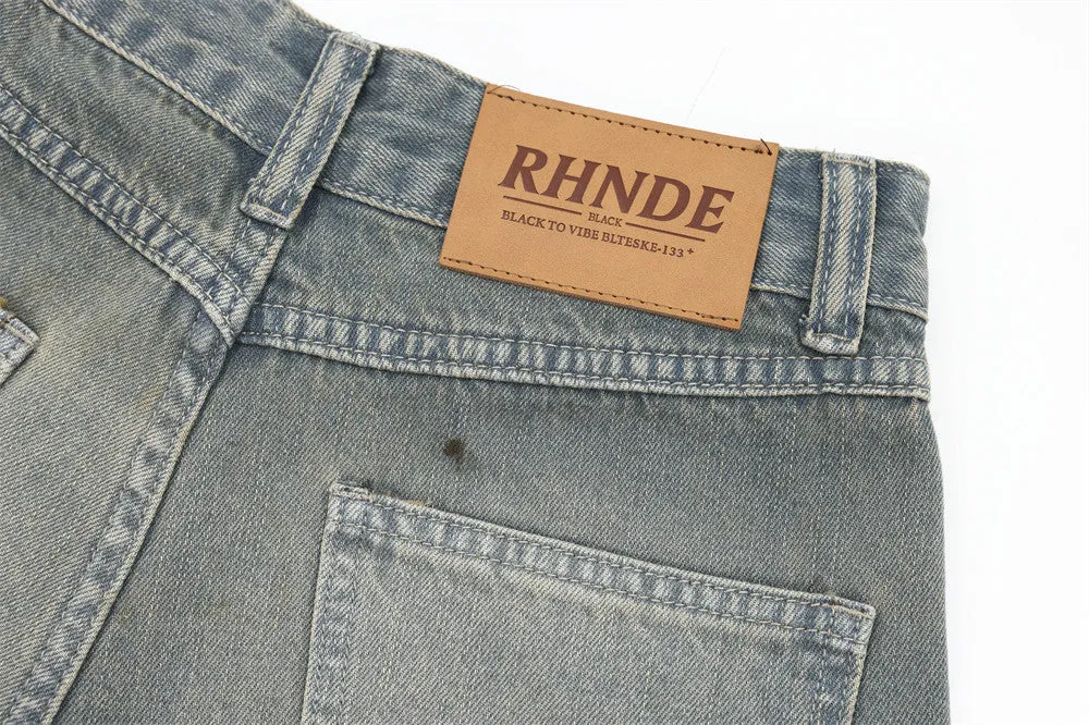 Distressed Loose Knee-Lenght Jorts