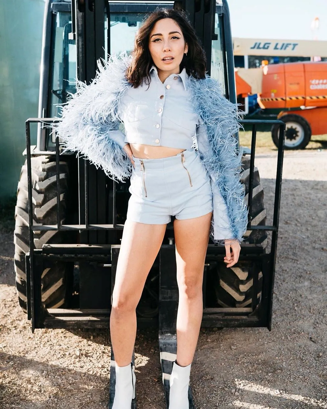 PEACE SHORTS